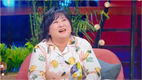 贾玲秋裤爆料视频播放,揭秘明星私生活趣事